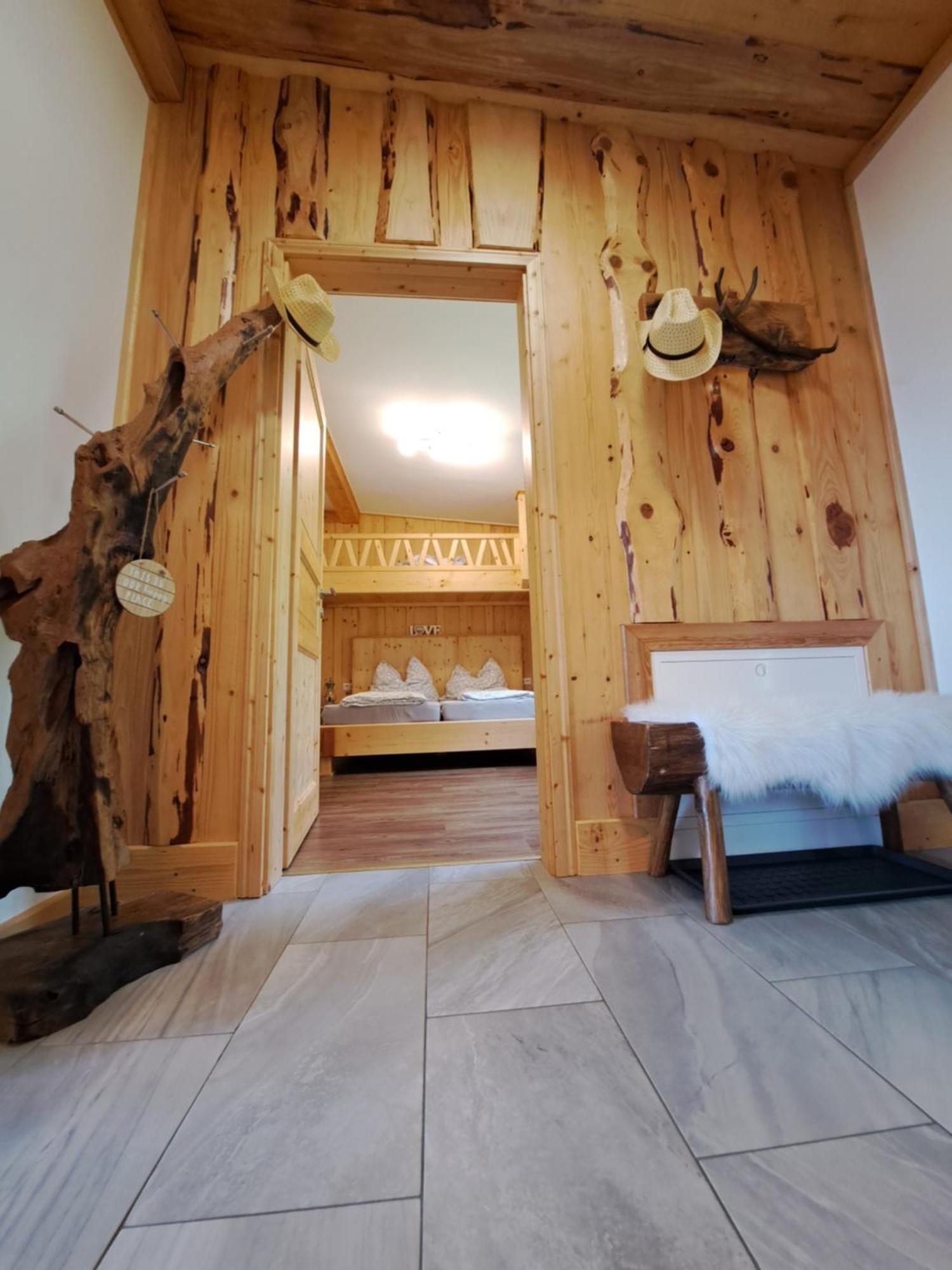 Erlebnisbauernhof Gutschi Ranch Kamp Chambre photo